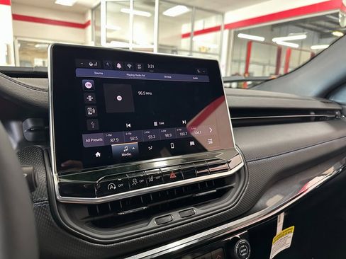 New 2026 Jeep Compass Latitude image 21