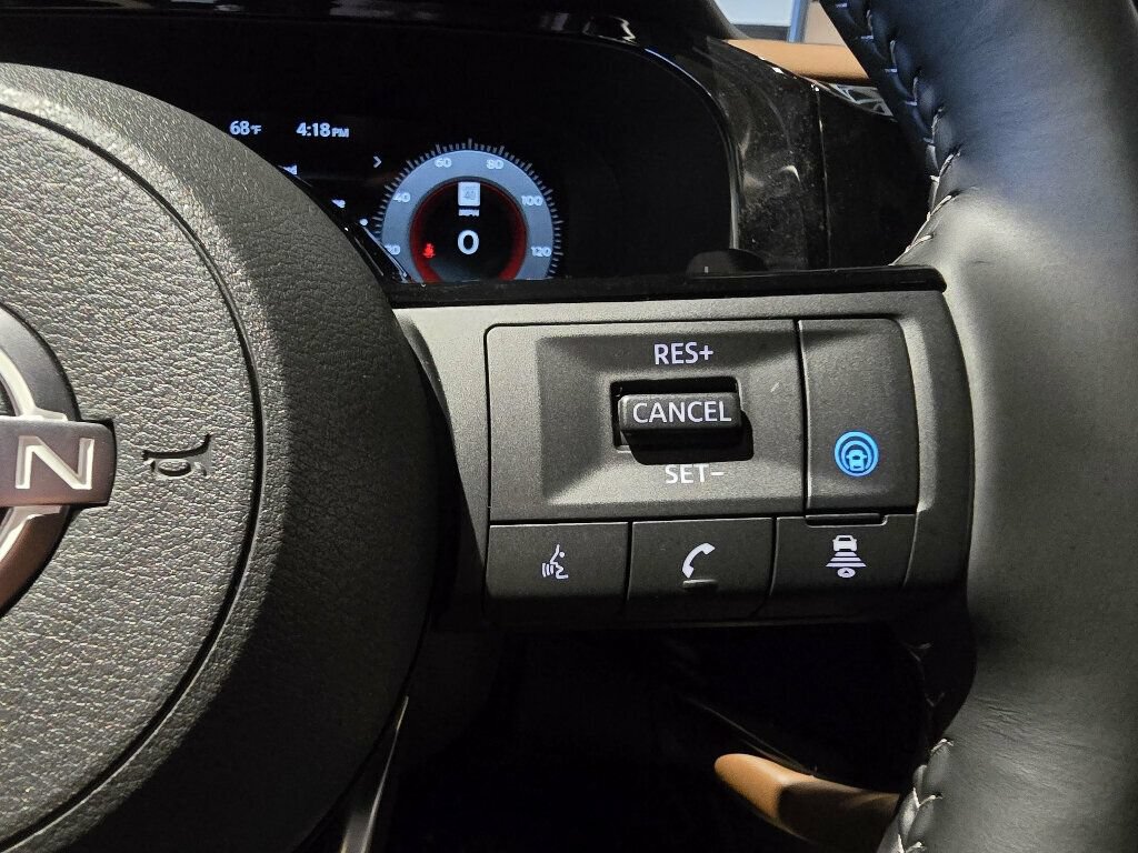 Used 2025 Nissan Pathfinder Platinum w/ Cargo Package AWD/4WD image 14