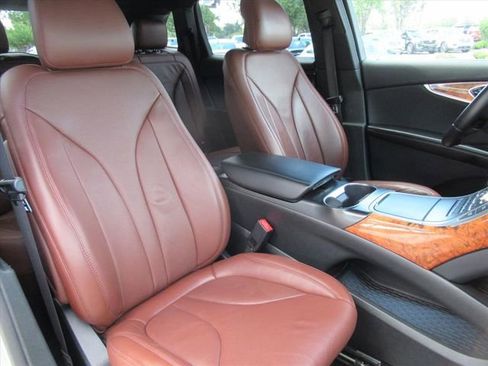 Used 2019 Lincoln Nautilus Reserve FWD image 8