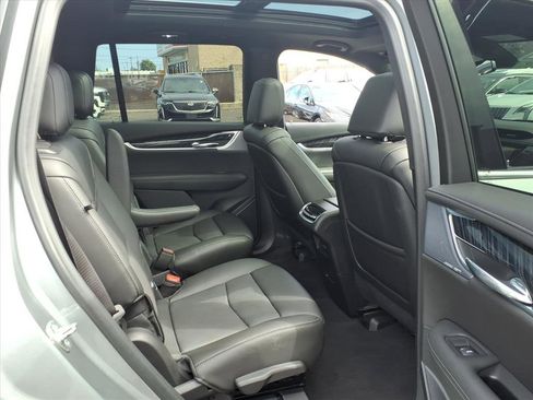 Certified 2024 Cadillac XT6 Premium Luxury w/ LPO, Floor Liner Package image 39