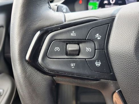 Used 2023 Chevrolet Bolt EUV Premier w/ Super Cruise Package FWD image 24