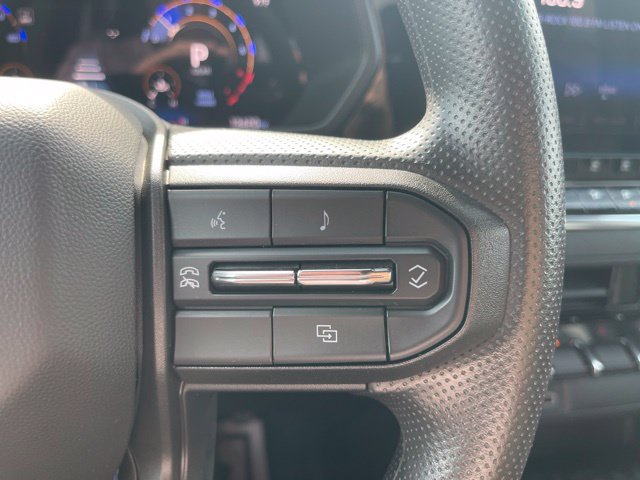 Used 2024 Chevrolet Colorado W/T w/ WT Convenience Package II RWD image 9