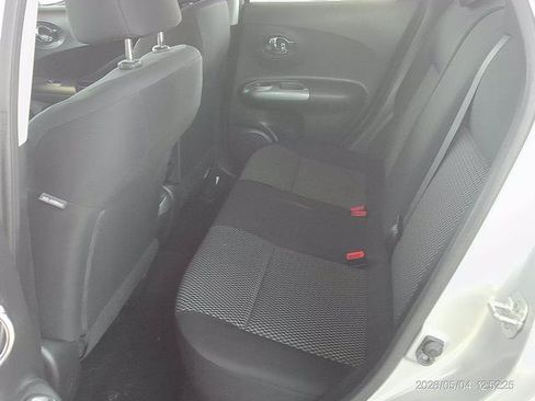 Used 2015 Nissan Juke S AWD/4WD image 5