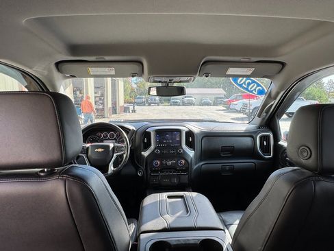 Used 2020 Chevrolet Silverado 2500 LTZ w/ LTZ Convenience Package image 28