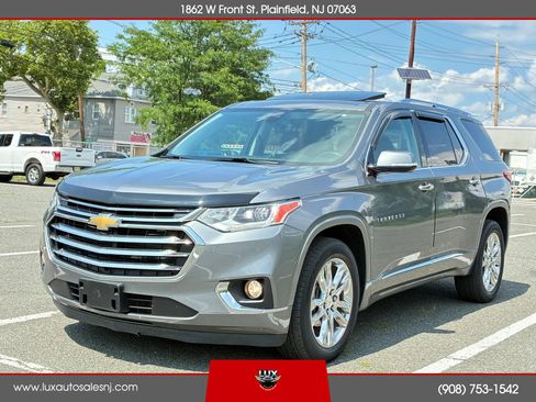 Used 2019 Chevrolet Traverse High Country AWD/4WD image 2