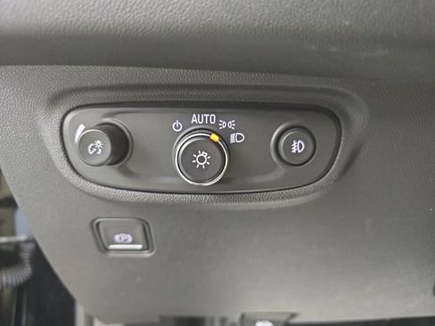 Used 2024 GMC Terrain SLT image 44