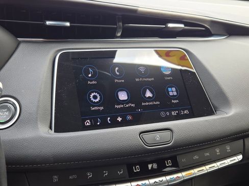 Used 2023 Cadillac XT4 Premium Luxury image 30