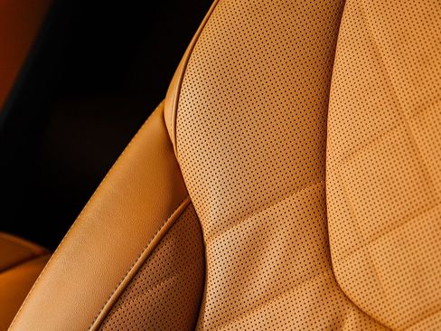 Used 2023 BMW X5 xDrive40i w/ Parking Assistance Package image 25