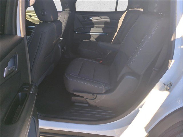 Used 2025 Chevrolet Traverse LT w/ Midnight/Sport Edition FWD image 19
