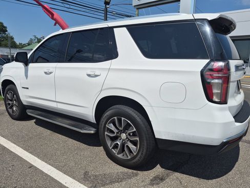 Used 2021 Chevrolet Tahoe LT w/ LT Signature Package AWD/4WD image 3