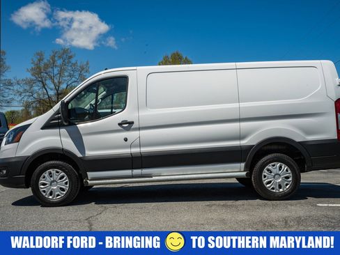 Used 2024 Ford Transit 250 Low Roof w/ Exterior Upgrade Package RWD image 4