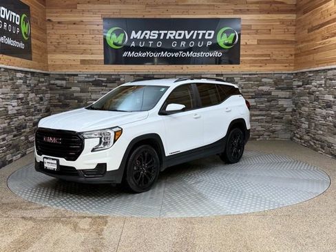 Used 2022 GMC Terrain SLE w/ Driver Convenience Package image 6