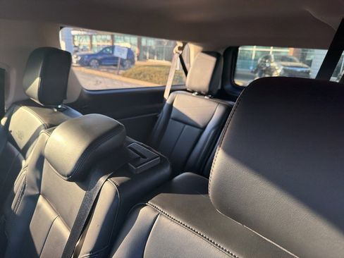 Used 2024 Ford Expedition Max XLT image 10