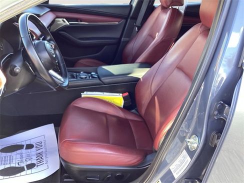 Used 2020 MAZDA MAZDA3 Premium image 9