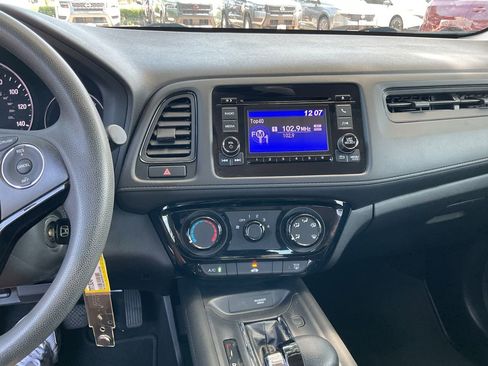 Used 2019 Honda HR-V LX image 21