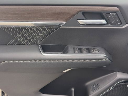 New 2026 GMC Acadia Denali image 14