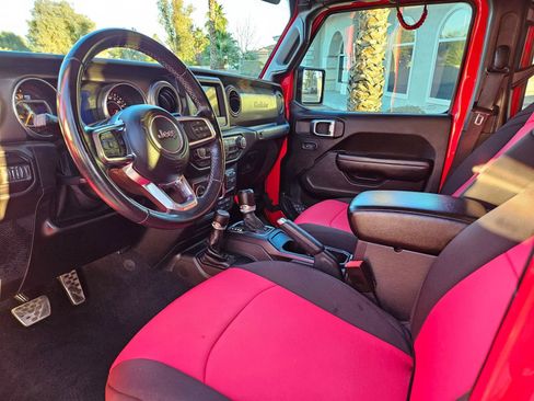 Used 2020 Jeep Gladiator Sport w/ Quick Order Package 24S image 14