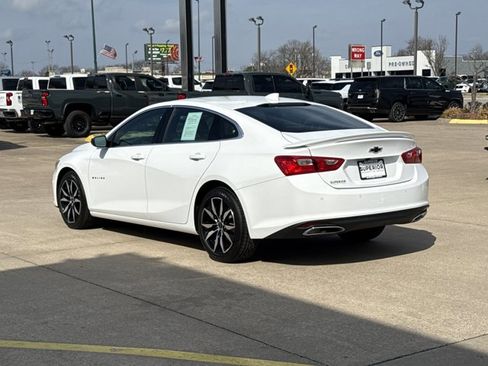 Used 2024 Chevrolet Malibu RS w/ LPO, Floor Liner Package image 9
