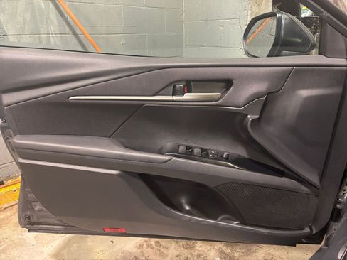 Used 2025 Toyota Camry LE image 20