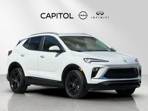 Used 2024 Buick Encore GX Sport Touring image 7