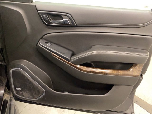 Used 2017 Chevrolet Suburban LT AWD/4WD image 28