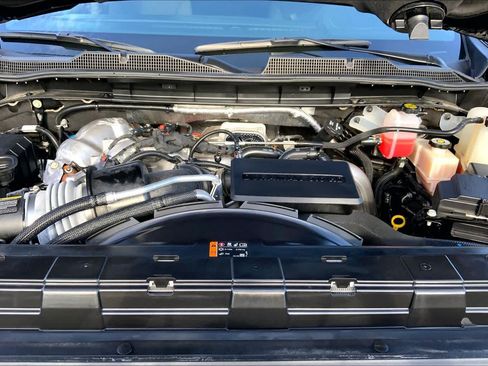Used 2025 Chevrolet Silverado 2500 LT w/ Convenience Package RWD image 27