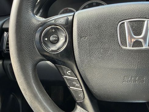 Used 2017 Honda Accord LX image 17