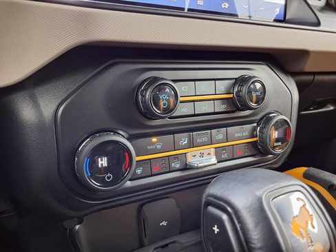 Used 2021 Ford Bronco Wildtrak image 14