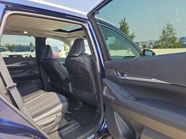 Certified 2025 INFINITI QX60 Luxe w/ Cargo Package AWD/4WD image 13