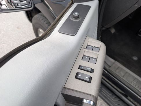 Used 2011 Ford F250 XLT w/ XLT Interior Pkg AWD/4WD image 20