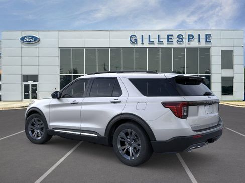 New 2025 Ford Explorer Active w/ Active Comfort Package image 4