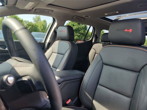 Used 2023 GMC Acadia AT4 w/ Technology Package AWD/4WD image 19