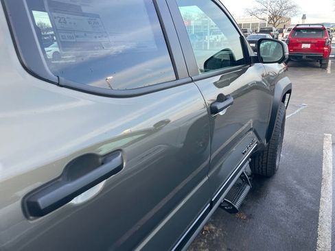 New 2026 Toyota Tacoma TRD Off-Road AWD/4WD image 12