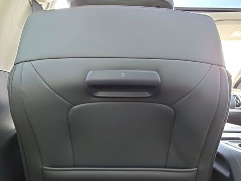 New 2025 Ford Expedition Active image 51