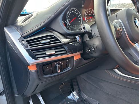 Used 2018 BMW X6 M AWD/4WD image 22