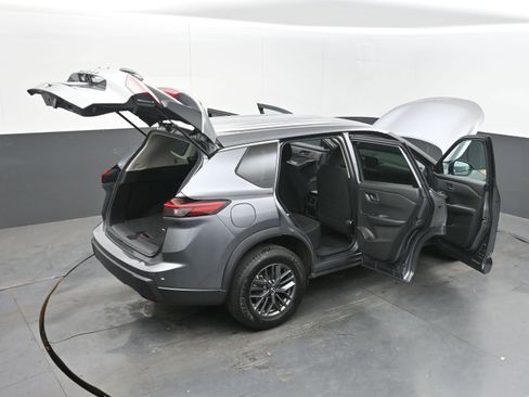 Certified 2024 Nissan Rogue S FWD image 44