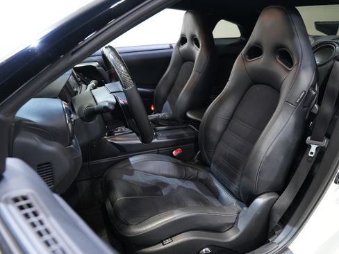 Used 2017 Nissan GT-R Premium AWD/4WD image 29