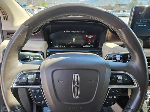 Used 2022 Lincoln Nautilus Reserve AWD/4WD image 20