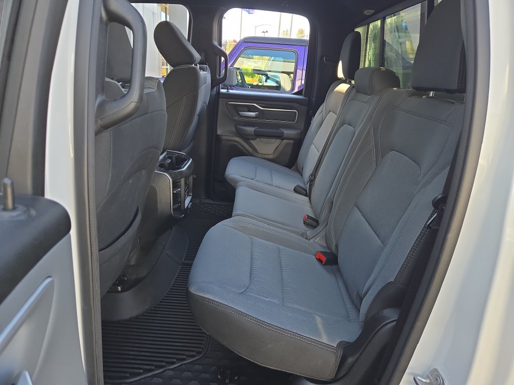 Used 2022 RAM 1500 Big Horn AWD/4WD image 15