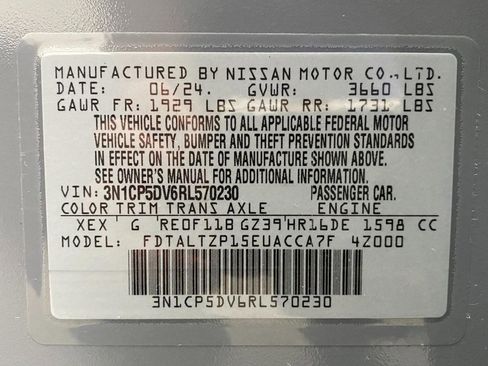Used 2024 Nissan Kicks SR w/ SR Premium Package FWD image 30