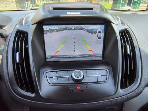 Used 2017 Ford Escape SE w/ Equipment Group 201A AWD/4WD image 13