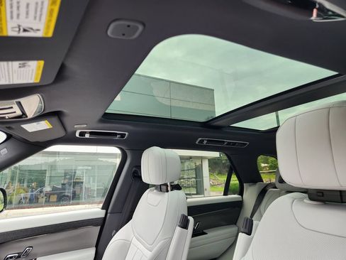 New 2026 Land Rover Range Rover Sport SE AWD/4WD image 10