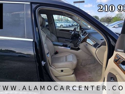 Used 2014 Mercedes-Benz GL 450 4MATIC w/ Lighting Package image 15
