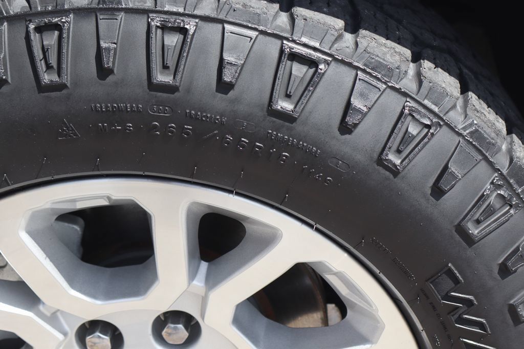 Used 2016 GMC Sierra 1500 SLE w/ All-Terrain Package AWD/4WD image 43