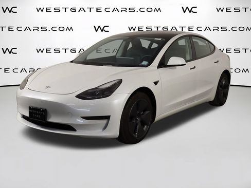 Used 2023 Tesla Model 3 Standard Range RWD image 1