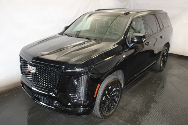 Used 2025 Cadillac Escalade Sport Platinum w/ LPO, Floor Liner Package AWD/4WD image 1