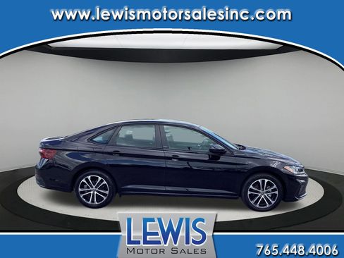 Used 2025 Volkswagen Jetta Sport FWD image 1
