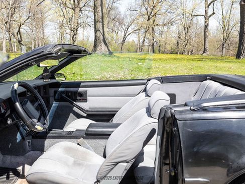 Used 1989 Chevrolet Camaro LT RWD image 31