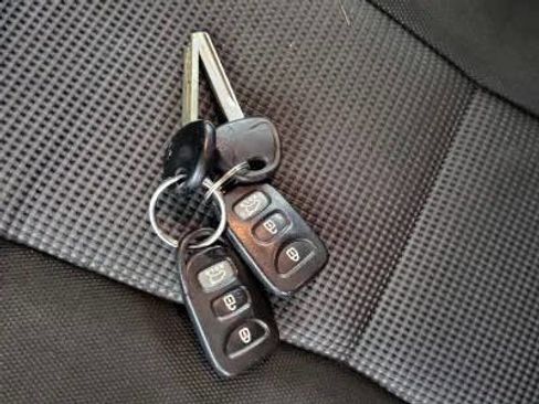 Used 2017 Hyundai Elantra GT image 17