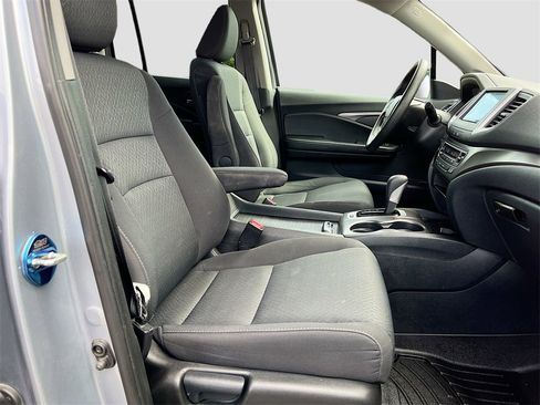 Used 2019 Honda Ridgeline Sport image 25